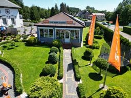 Sklep budynek oddalony